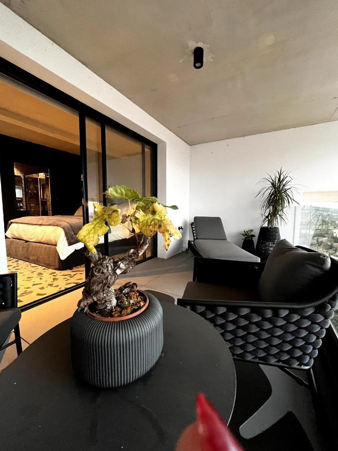 Suite 28 Treilles المظهر الخارجي الصورة